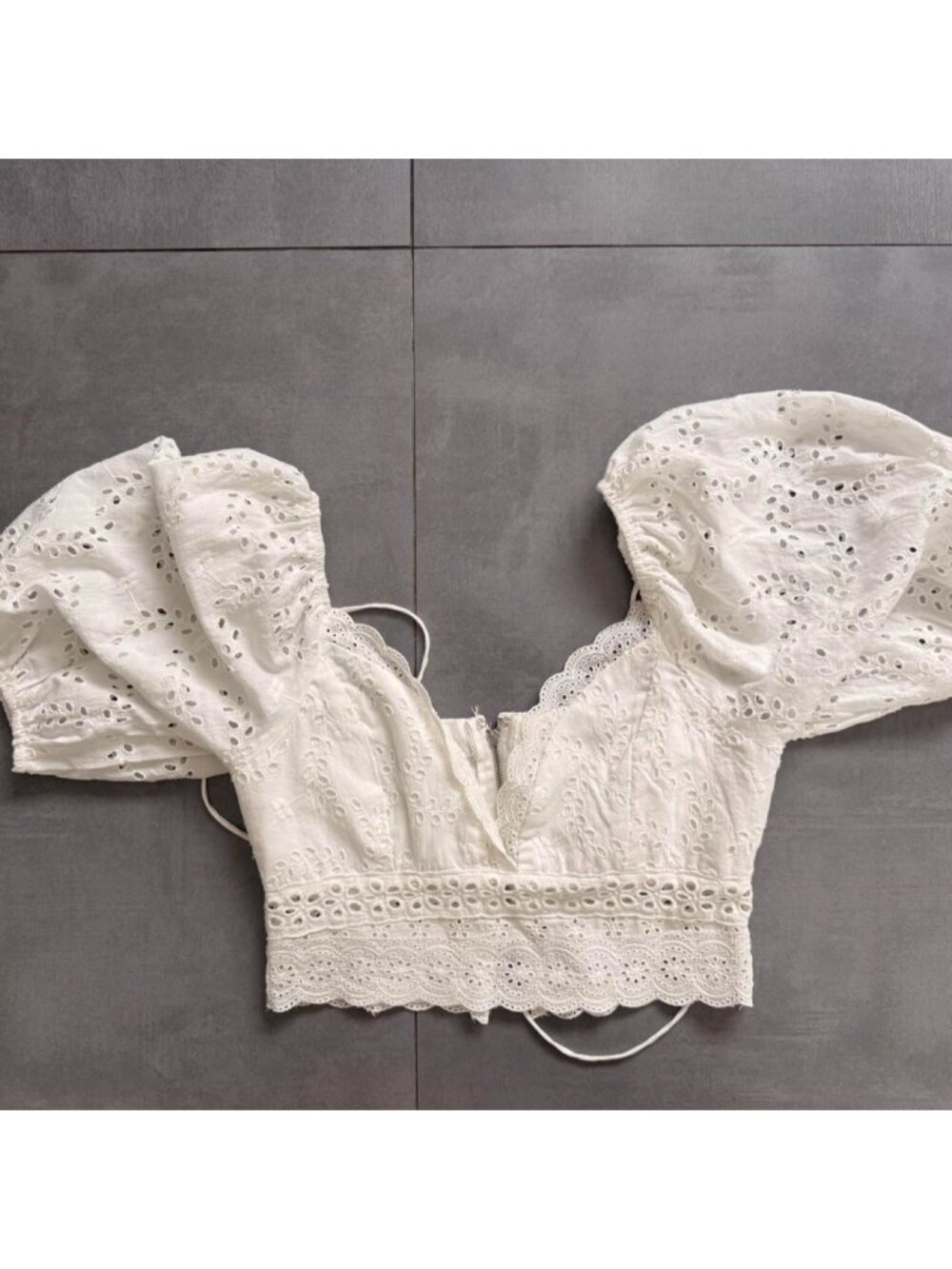 Altar'd State white eyelet lace crop top with puffy sleeves, size XS